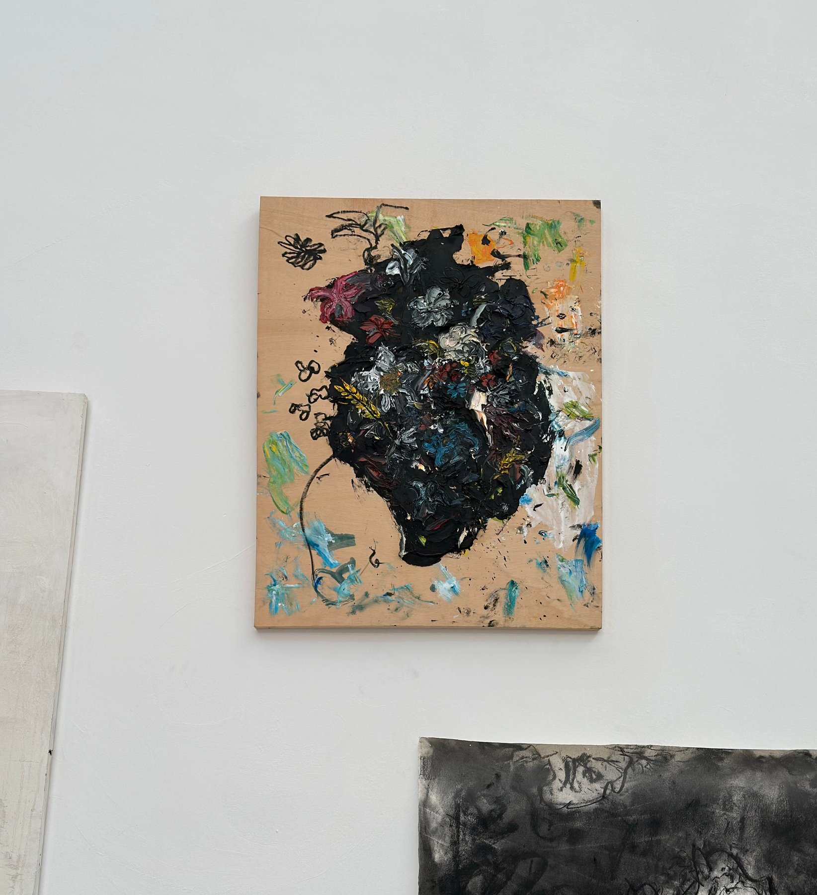 Nebulosa de flores. 2025. Óleo sobre tablilla. 101 × 80 cm Cenca
